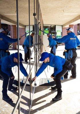 Store Front Window Cleaning