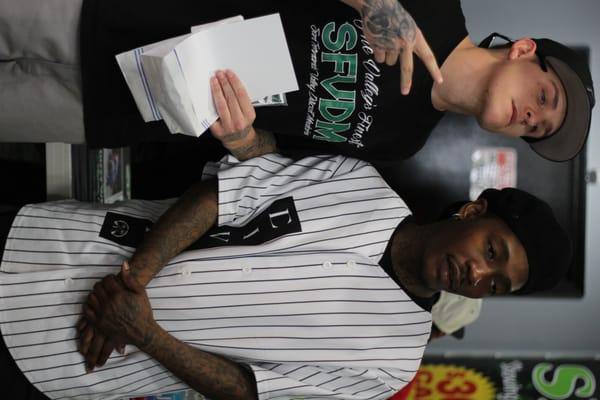 HipHop Artist Dizzy Wright taking pictures with patients