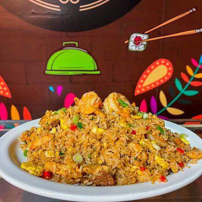 Fried rice especial (chicken beef and shrimp)