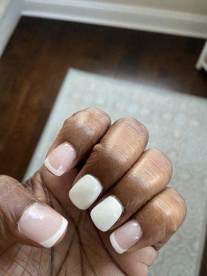 Dip French manicure