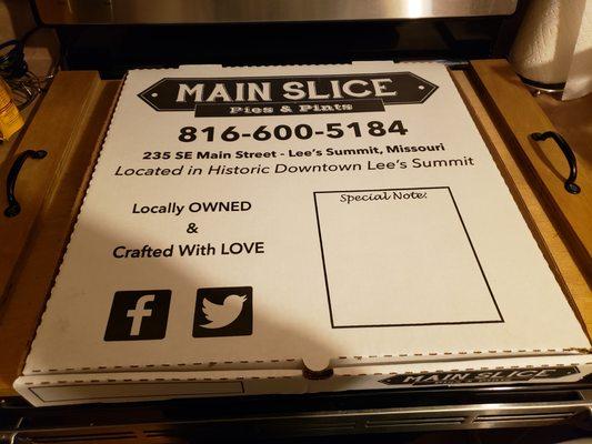 Large pizza box, huge!