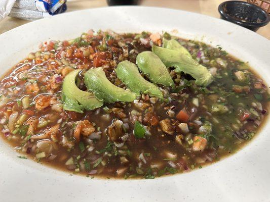 Ceviche Plato con 3 salsas