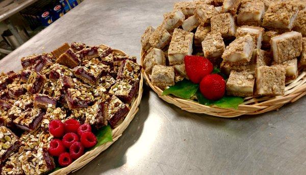 Retail Store:  Apple Crumb Bar and Raspberry Granola Bar