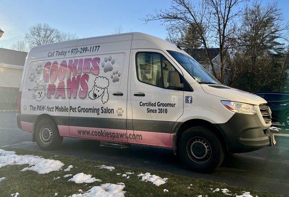 Grooming truck...very clean inside