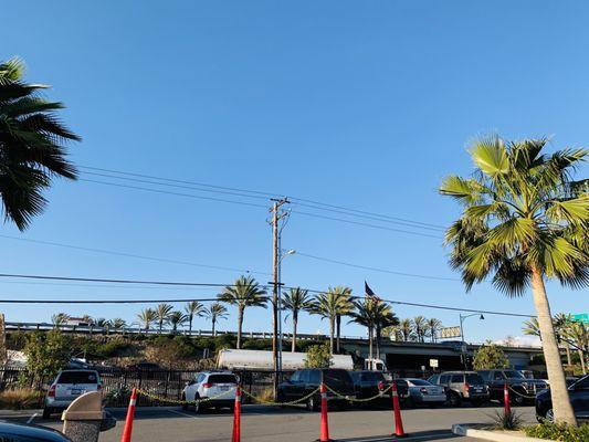 3/25/23 A view of the 91 fwy from In n Out's parking lot