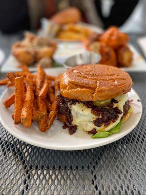 HOUSE BURGER with Sweet Potato Fries