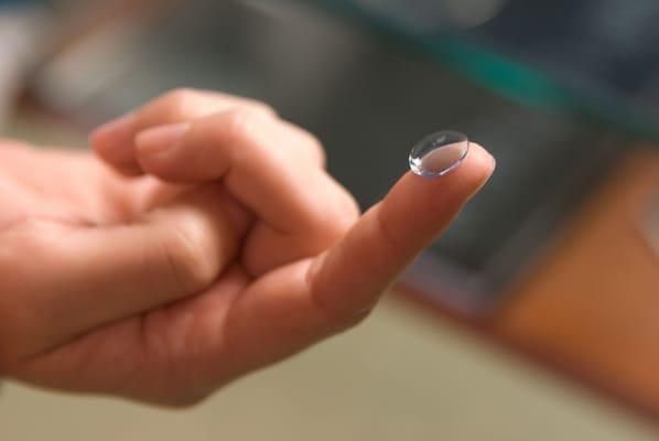 The latest contact lens technology