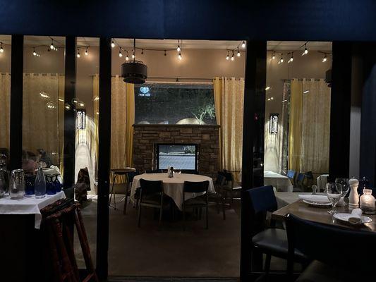 Lovely enclosed outside patio. Perfect for bigger dining groups!