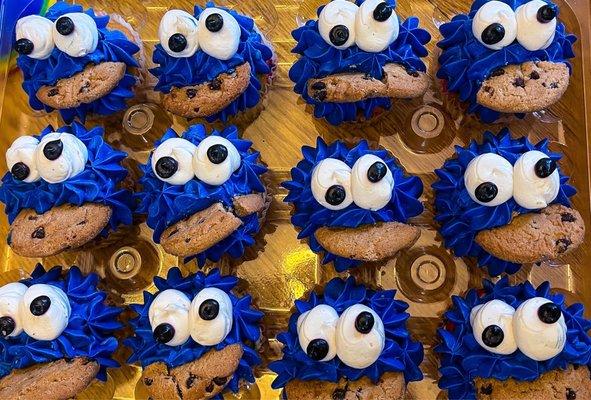 Cookie Monster Cupcakes