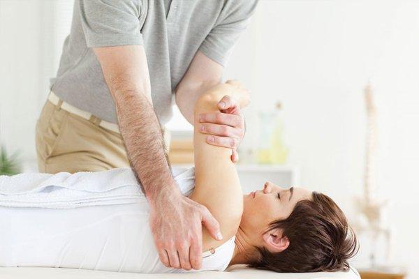 Chiropractic Manipulation Therapy - Dr. Pisarev