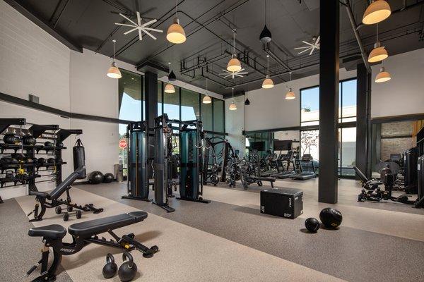 24/7 Fitness Center