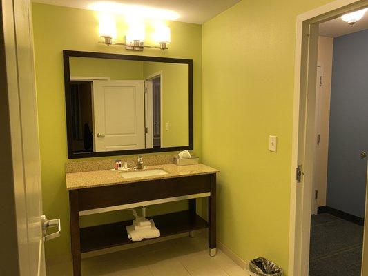 Powder room in suite