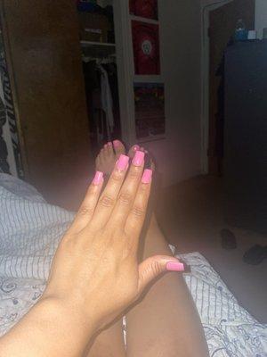 nails