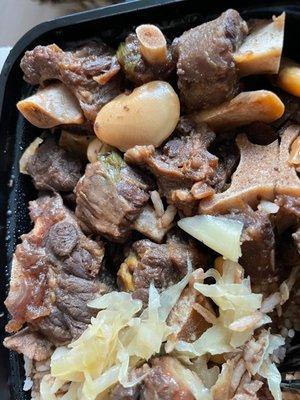 Extremely dry and under seasoned oxtail