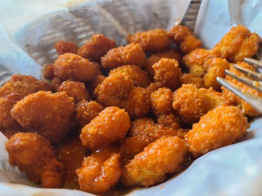 Yes, the same buffalo popcorn shrimp because who doesn't like looking at popcorn shrimp coated in Buffalo sauce