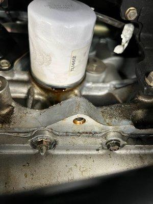 loose and leaky oil filter