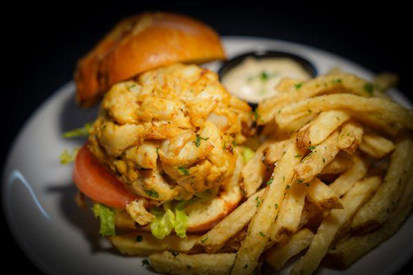 Jumbo Lump Crab Cake Sandwich