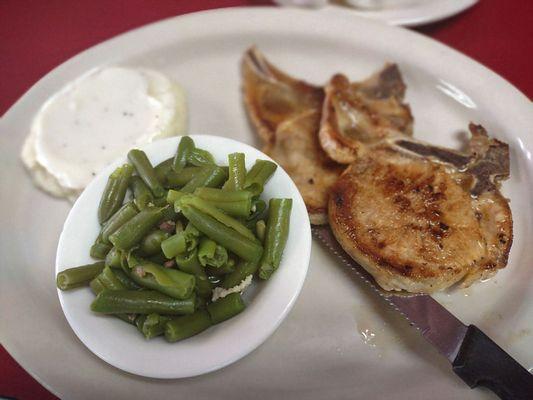 Grilled pork chops