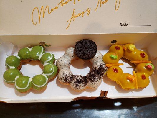 Matcha , Oero, Mango mochi donut