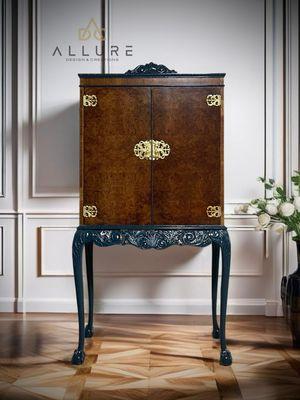 Elegant Queen Anne Bar Cabinet