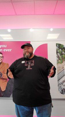 Big Rich is here to help with your Wireless needs.