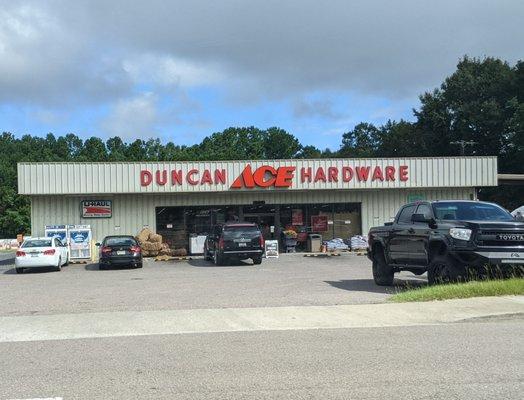 Duncan Ace Hardware