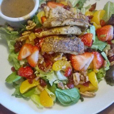 California Grilled Chicken Salad