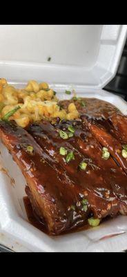 Ribs Mac and cheese beans