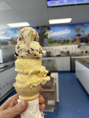 Double scoop banana pudding and cookie dough.