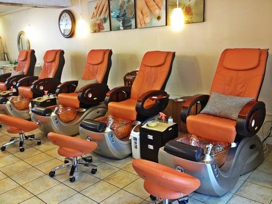 iColor Pedicure Chairs