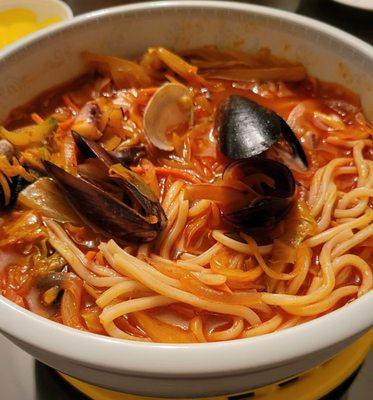 Jjampong (Spicy Seafood Noodles)