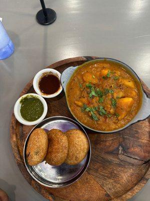 Khasta Kachori with Aloo Sabji