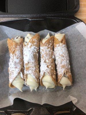 Cannolis