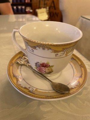 pretty tea cups