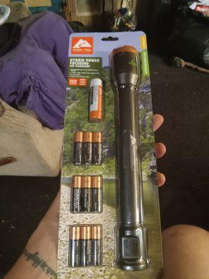 Ozark trail hybrid power focusing led flashlight