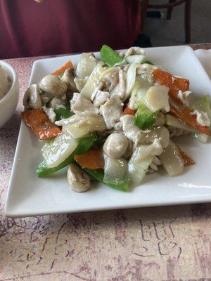 Moo Goo Gai Pan (very fresh)