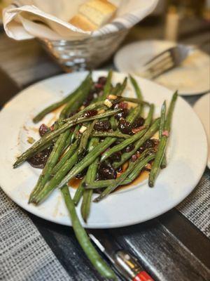 Haricot verts - French green beans sautéed in butter and relish