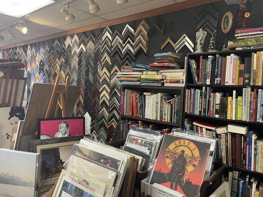 Store display of art and framing choices