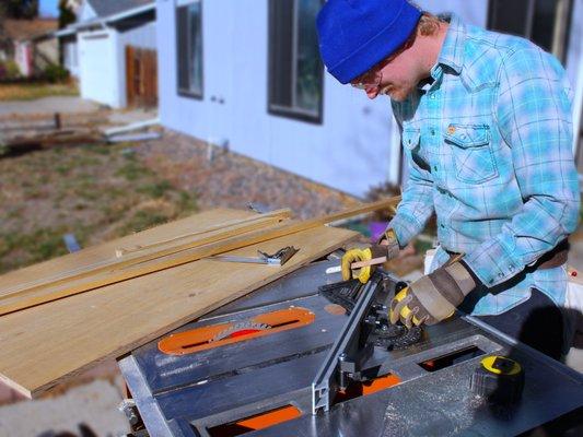 Calibrating table saw angle