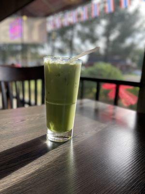 Thai green tea