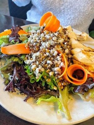 Health salad with grilled chicken, Yum!