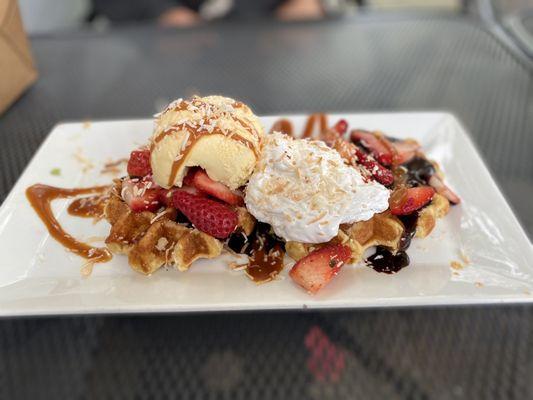 LOADED S'MORES WAFFLE