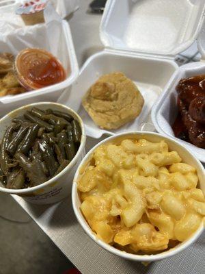 Mac n cheese, Green Beans, biscuits