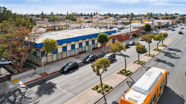 Aerial view of CNHF's Inglewood Clinic.