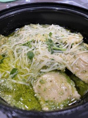 Small order of cheese ravioli with pesto