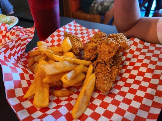 Chicken tender with fries