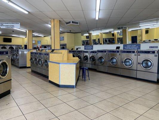 Cleanest laundromat in the area