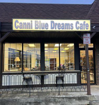 Canni Blue Dreams Cafe