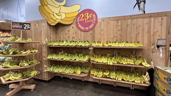 Bananas (price increase +4¢ each, regular & organic)