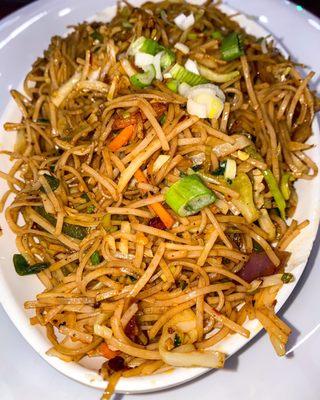 VEG HAKKA NOODLES